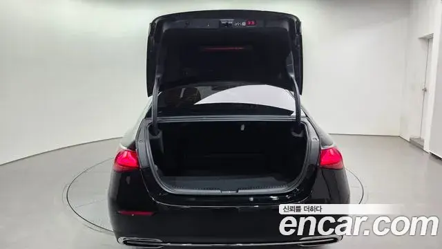 Mercedes-Benz E-Class 2025 — Şəkil 20/31