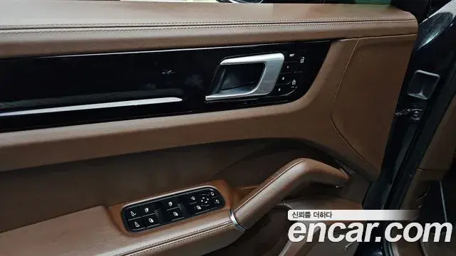 Porsche Cayenne 2020 — Şəkil 15/31