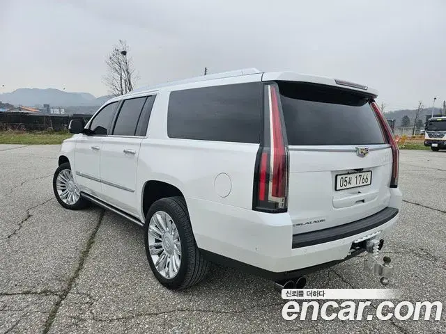 Cadillac Escalade 2018 — Şəkil 20/20
