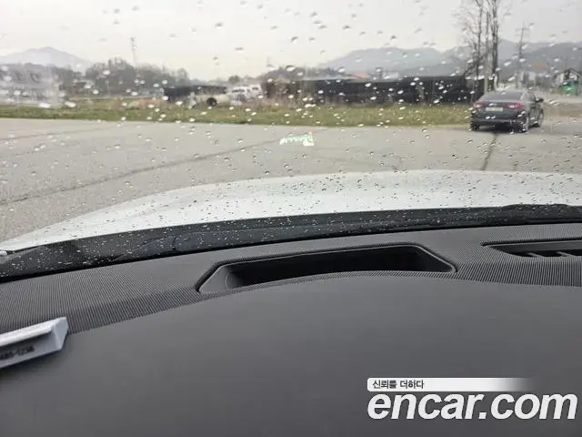 Cadillac Escalade 2018 — Şəkil 16/20