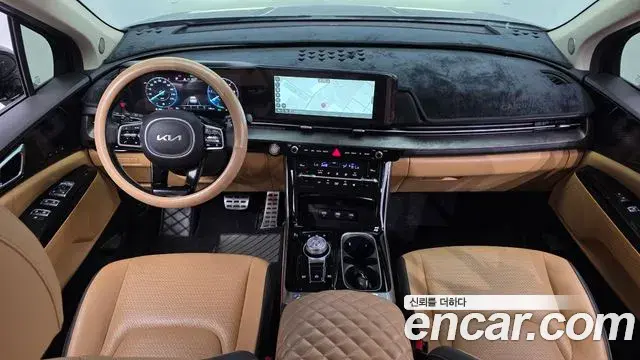 Kia Carnival 2022 — Şəkil 23/35