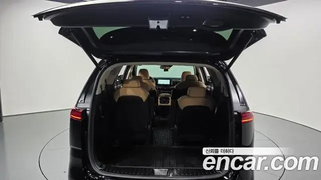 Kia Carnival 2022 — Şəkil 8/35