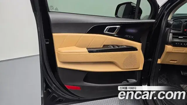 Kia Carnival 2022 — Şəkil 24/35
