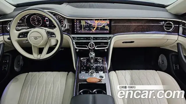 Bentley Flying Spur 2022 — ფოტო 15/20
