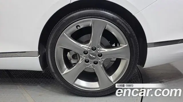 Genesis G80 2020 — ფოტო 13/37