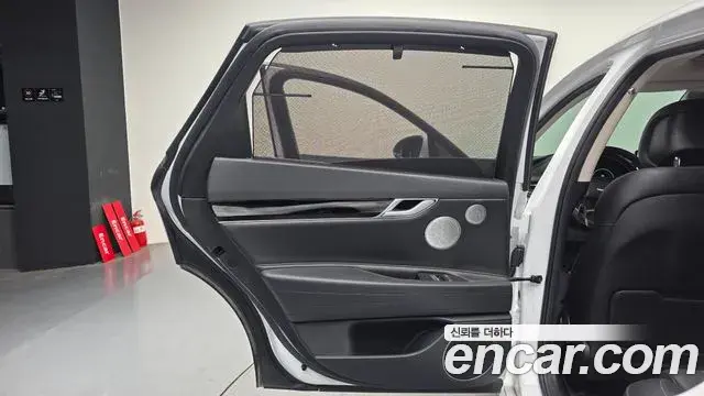 Genesis G80 2020 — ფოტო 32/37