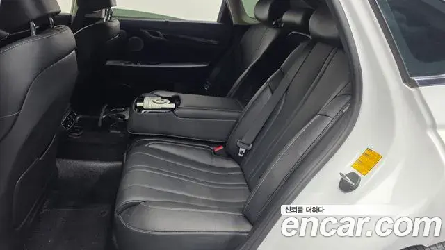 Genesis G80 2020 — ფოტო 11/37