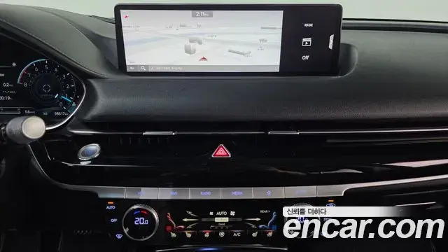 Genesis G80 2020 — ფოტო 24/37