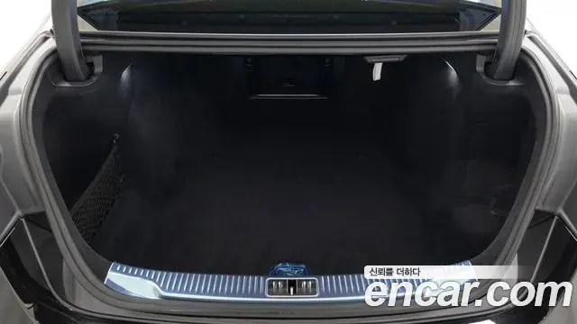 Mercedes-Benz S-Class 2025 — ფოტო 17/20