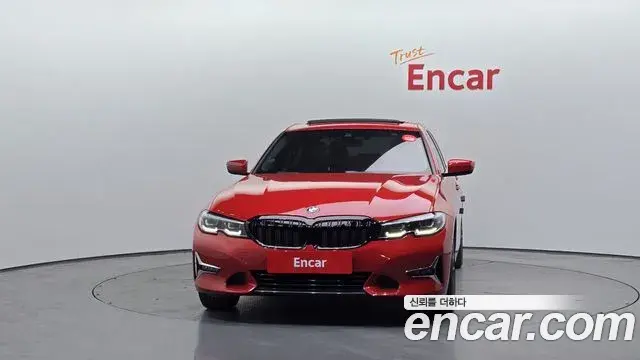 BMW 3 Series 2019 — Şəkil 12/35