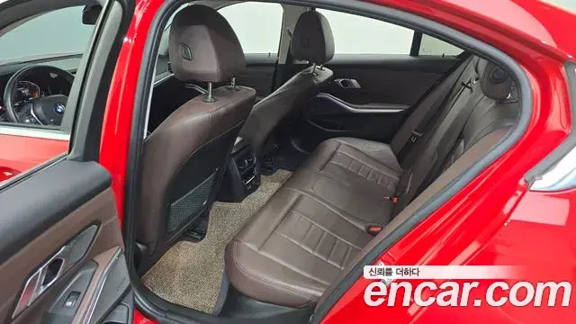 BMW 3 Series 2019 — Şəkil 35/35