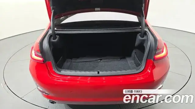 BMW 3 Series 2019 — Şəkil 2/35