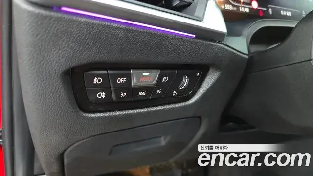 BMW 3 Series 2019 — Şəkil 29/35