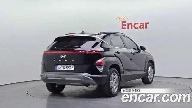 Hyundai Kona Hybrid 2023 — ფოტო 6/33