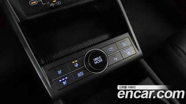 Hyundai Kona Hybrid 2023 — ფოტო 17/33