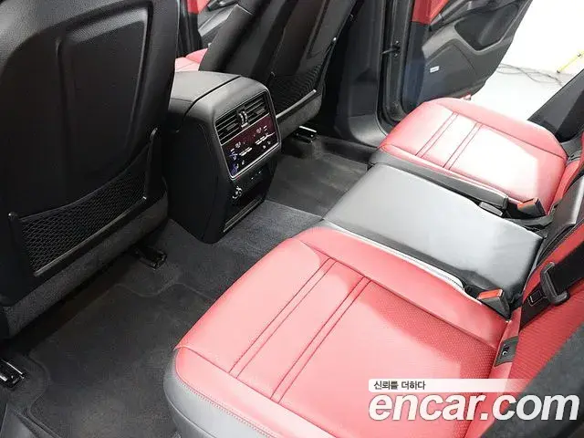 Porsche Cayenne 2025 — ფოტო 12/20