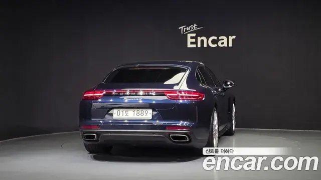 Porsche Panamera 2018 — Photo 4/20