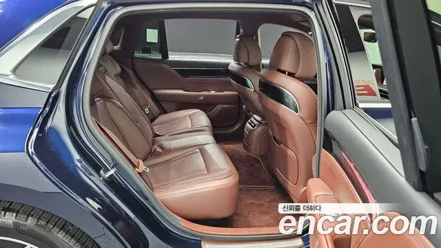 Genesis G90 2023 — Фото 10/20