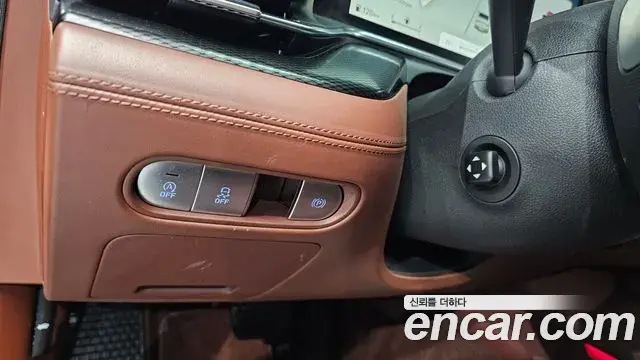Genesis G90 2023 — Фото 18/20