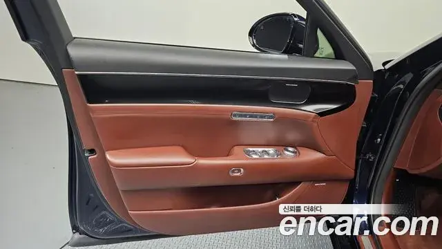 Genesis G90 2023 — Şəkil 26/30
