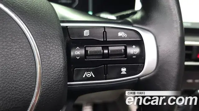 Kia K5 2025 — Photo 2/20