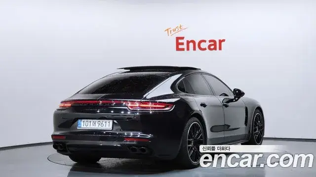Porsche Panamera 2020 — ფოტო 17/37