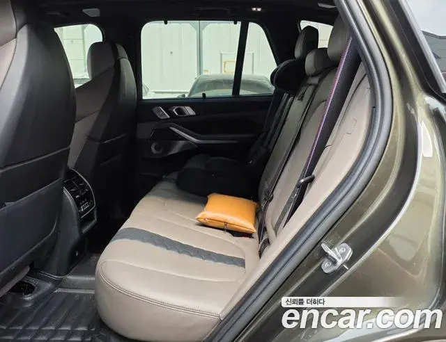 BMW X5M 2022 — ფოტო 14/15