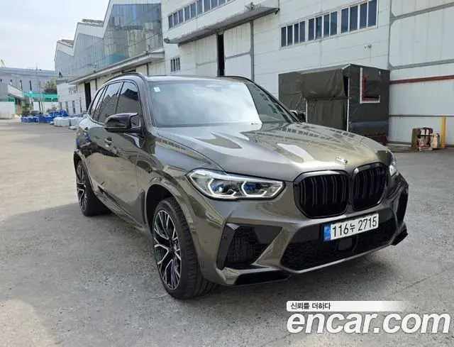 BMW X5M 2022 — ფოტო 5/15