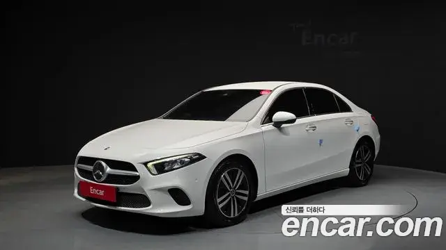 Mercedes-Benz A-Class 2023 — Photo 28/30