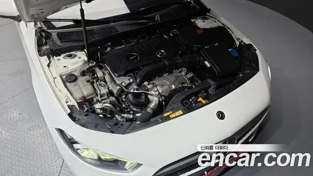 Mercedes-Benz A-Class 2023 — Photo 17/30