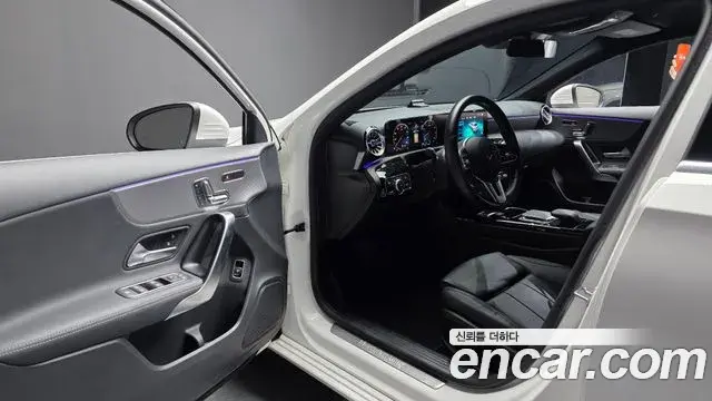 Mercedes-Benz A-Class 2023 — Photo 22/30