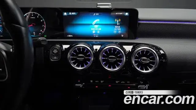 Mercedes-Benz A-Class 2023 — Photo 4/30