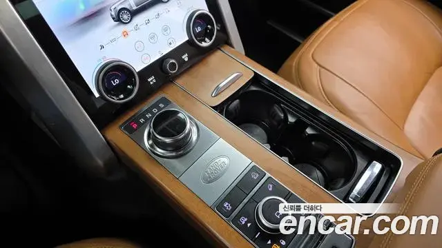 Land Rover Range Rover 2018 — Şəkil 11/20