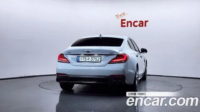 Genesis G70 2020 — ფოტო 20/31
