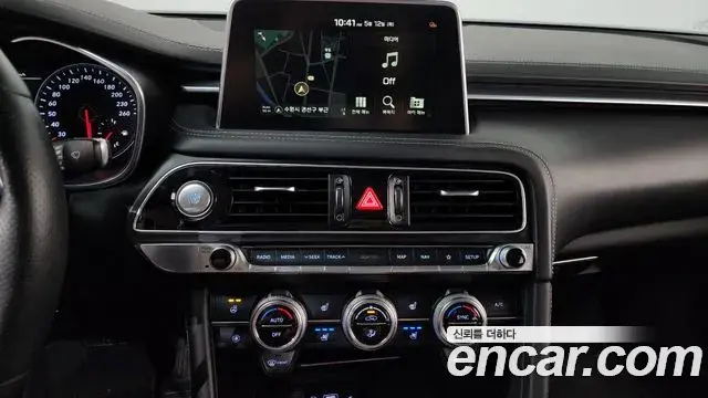 Genesis G70 2020 — ფოტო 30/31