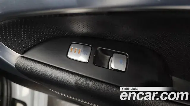 Genesis G70 2020 — ფოტო 18/31