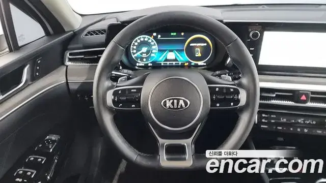 Kia K5 2021 — Фото 13/20