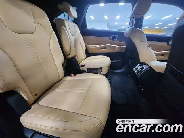 Kia Sorento 2022 — Şəkil 20/20