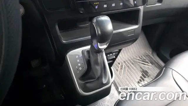 Hyundai Staria 2021 — Şəkil 20/30