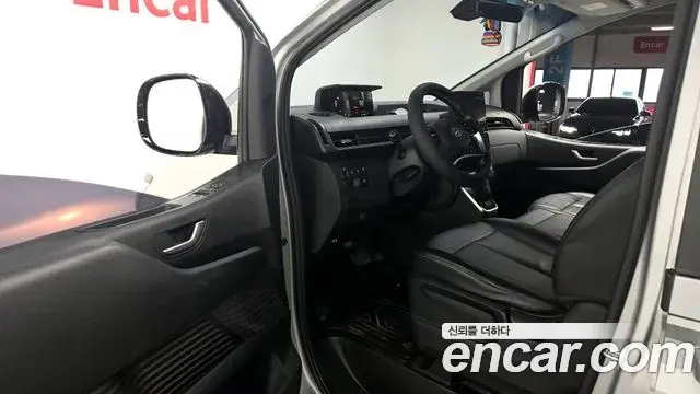 Hyundai Staria 2021 — Şəkil 10/30