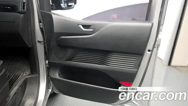 Hyundai Staria 2021 — Şəkil 18/30