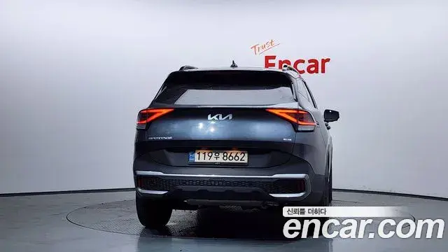 Kia Sportage 2022 — Фото 3/20