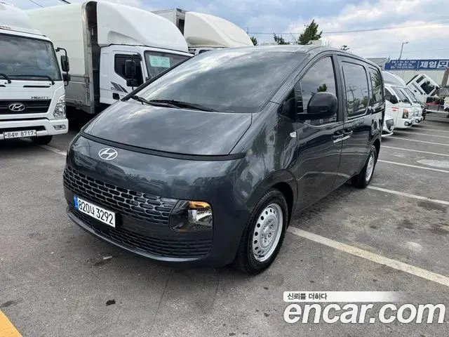 Hyundai Staria 2022 — Photo 3/19