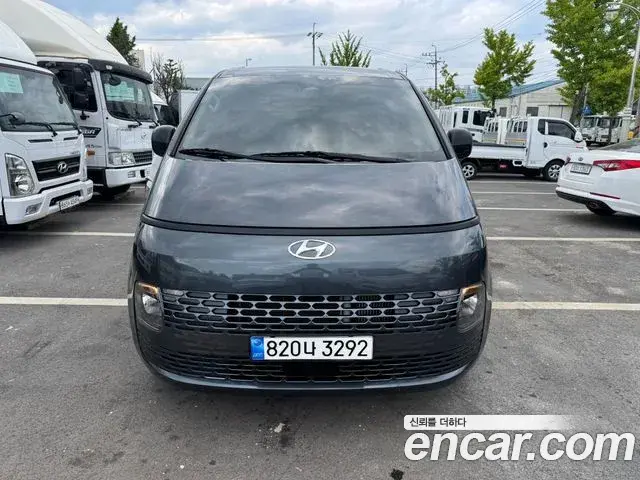 Hyundai Staria 2022 — Photo 5/19