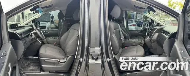 Hyundai Staria 2022 — Photo 19/19