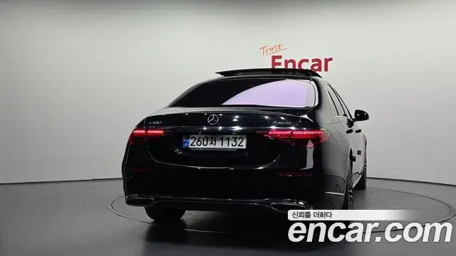 Mercedes-Benz S-Class 2021 — Photo 16/20