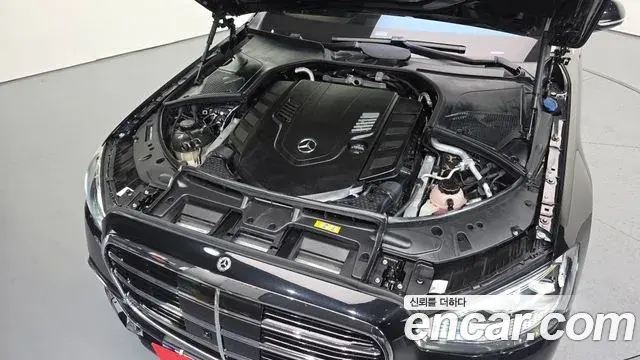 Mercedes-Benz S-Class 2021 — Photo 17/20