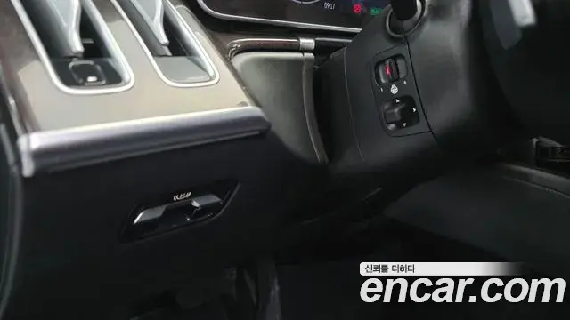 Mercedes-Benz S-Class 2021 — Photo 5/20