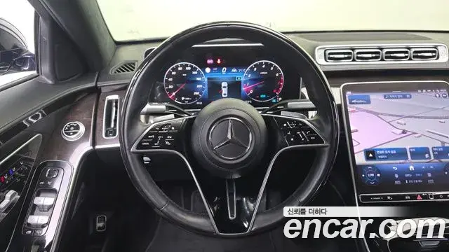 Mercedes-Benz S-Class 2021 — Photo 10/20