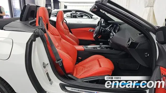 BMW Z4 2019 — ფოტო 29/32